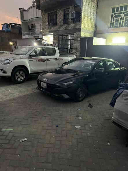 السلام عليكم سياره النترا 2023
رقم بغداد ماشيه 28
المواصفات 
بصمه 
شاشه متصله
السياره بسمي تحويل ثاني يوم 
السعر 160
حادث السياره من جوه بس دعاميه السياره شخطه مابيها
المكان بغداد 
***********
