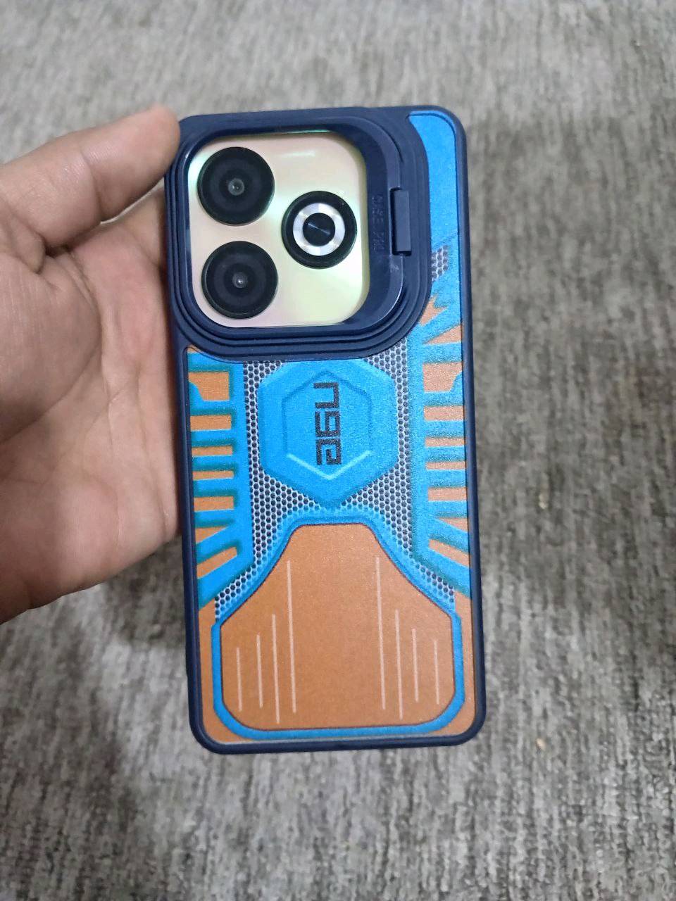  لان محتاج فلوس اريد ابيعه بهيج سعر الله شاهد جهاز يخبل 
أسمه الجهاز Infinix SMART 8 مكفول كفاله عامه 
فقط بي اشخوط بل اطراف الضهر مثل ما اموضح بصوره
ذاكره 128 عشوائيه 8 بطاريه5000الاف شاشه 90 هرتز بصمه جانبيه جهاز سلس وقوي الله شاهد مثل ما اموضح بلصور  مكاني بغداد ابو غريب شراي تعال خاص واني بلخدمه