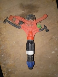 للبيع نوزلات 60رصاصي و30ب30احمر ممات حجم 5 مع 80قاعده مع عصا السعر 5ال...