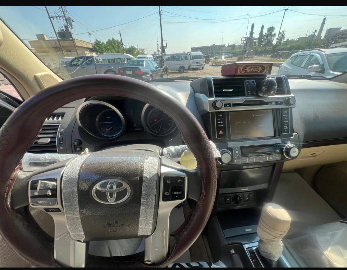 برادو 2016 VX أعلى فئة للبيع 🔥
اللون: أبيض  
الممشى: 110,000 كم  
الفئة: VX (أعلى مواصفات)

المميزات:

- خمس كامرات (360 درجة)
- ستيرن متحرك
- كشنات كهرباء مع تدفئة وتبريد
- فتحة سقف
- بصمة تشغيل
- تشغيل عن بعد
- شاشة كبيرة + نافيكيشن
- حساسات أمامية وخلفية
- مرايا كهرباء قابلة للطي
- تحكم بالستيرن
- دبل ثقيل وخفيف
- نظام نزول منحدرات
- نظام ثبات إلكتروني
- كروز كنترول
- إضاءة LED
- تشغيل بدون مفتاح
- USB + بلوتوث
- تكييف خلفي منفصل
- صف ثالث كهرباء
- كشنات جلد

الحالة: ضربه خفيفه بل باب الخلف السائق   
(حدادا جيدا جداً)
السعر: 38,000 دولار  
الموقع: بغداد – البلديات  

للتواصل:  
***********  
*********** 📞
