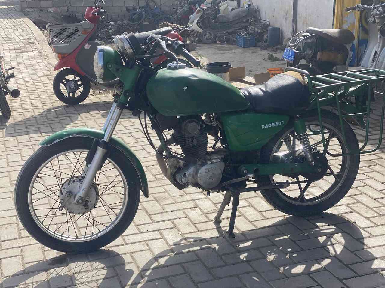 دراجه هندي للبيع 200     ***********
