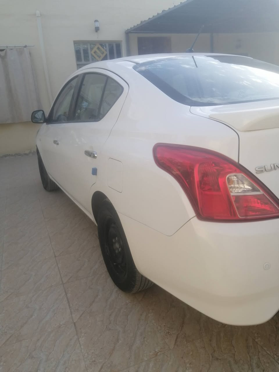 سني نيسان هندي لبليته الزركه موديل ٢٠٢٠  سياره كفاله ما عدى بارد في الجاملغ الايسر وطخه خفيفه في الجنطه فقط محرك وكير وتبريد  كله لوك ع وضع الشركه ماشي ٦٩ السعر١١٢ مكاني كوفه جسر الإمام علي ع رقمي ***********
