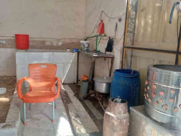 محل للبيع في تقاطع الجاير وشارع ابو طالب محل دجاج وسمك السعر مليون ونص التواصل عله الرقم ***********
