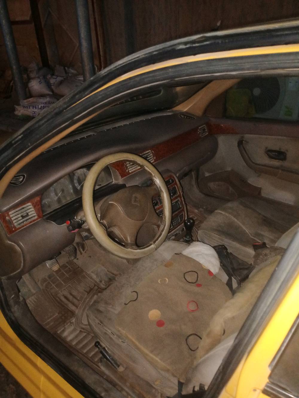 عنواني النجف حي العسكري مكتب رشيد 
سمند منديل 2012 عليهه هيئه وغرامه نص عل مشتري ونص عل بائع رقمهه صدامي نجف 