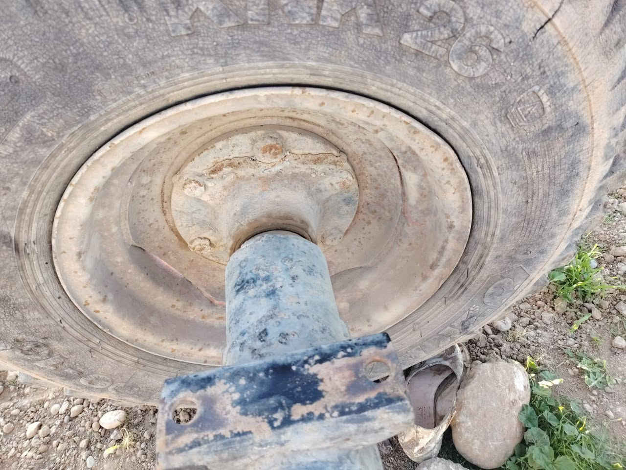 مكلف بالنشر ،،،،للبيع هاوزن  عربانه تركيه نظيف التايرات حجم 16على 900 السعر 350 ألف دينار العنوان قريه الشبالي الشراي الاتصال  على الرقم  ***********
