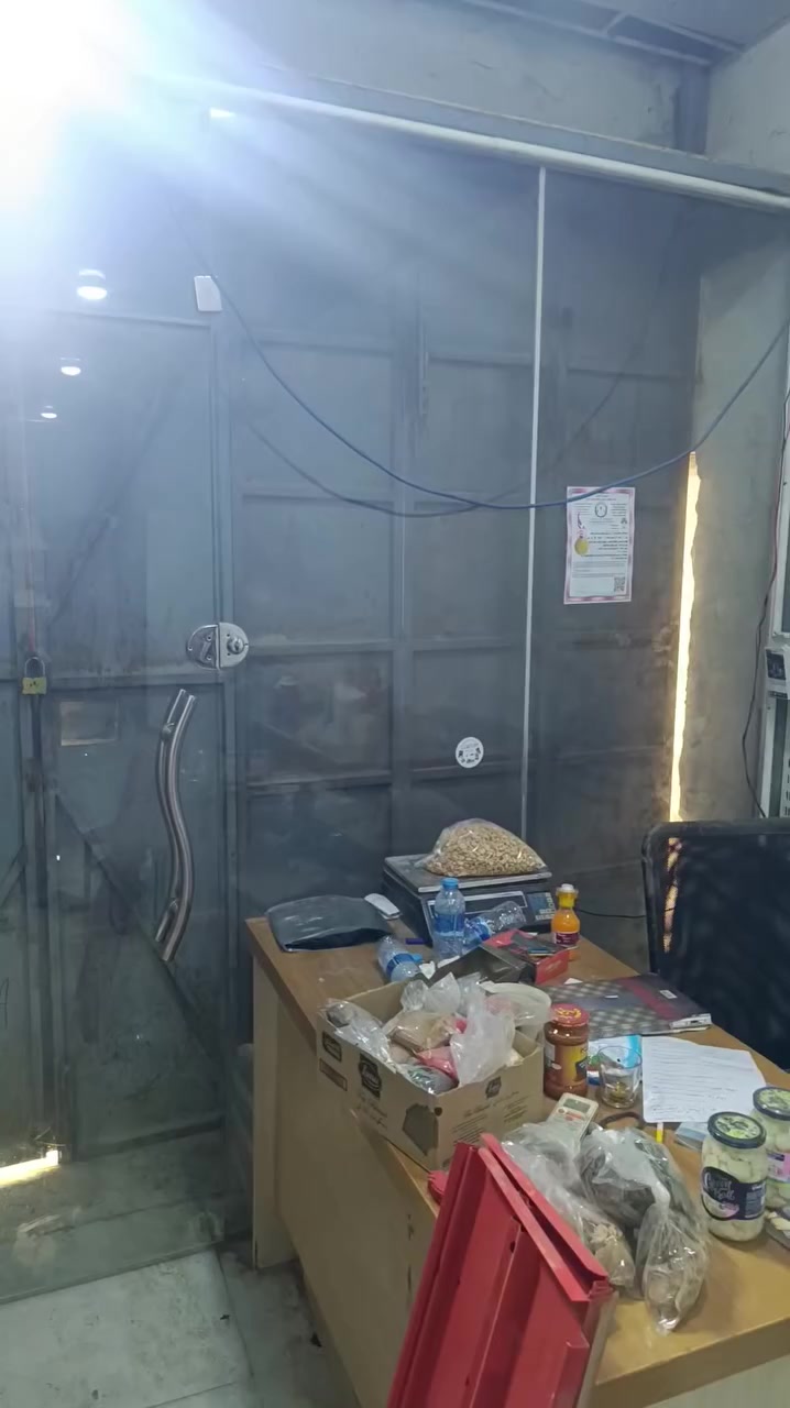 للبيع عنواني البصره ***********
