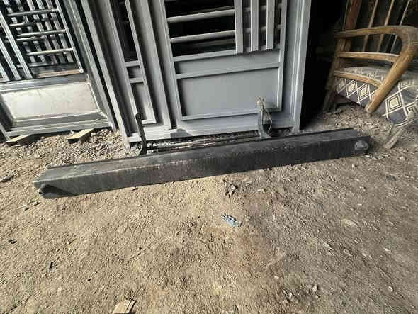 سلام عليكم مره خصت مدير لكروب عندي دعاميه حديد داخل ثلاث ملم مكان بغداد مدينه الصدر رقم الهاتف ***********
