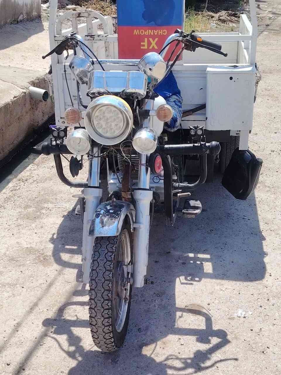ستوته للبيع مديل ٢٥ مكفول من كلشي
نظافه 90  ماعيزه لو الف.
ديالى قريت زهيرات
السعر ١٧٠٠ وبيها مجال مؤشاري التكسر بل سعر 
رقم الهاتف *********** وتساب

تصال ***********
