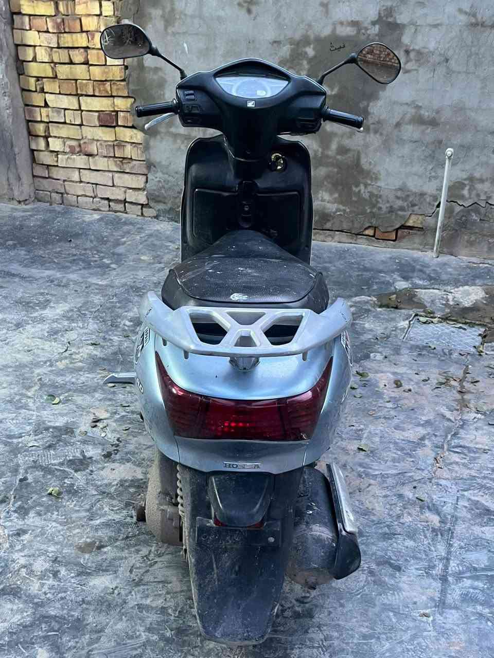 دراجة ليدي للبيع سعرها ٨٥٠ وبيها مجال دراجة خير من الله مجفتة مرة وحدة وهاي كدامكم الي يريدها يتواصل عل هذا الرقم ***********
