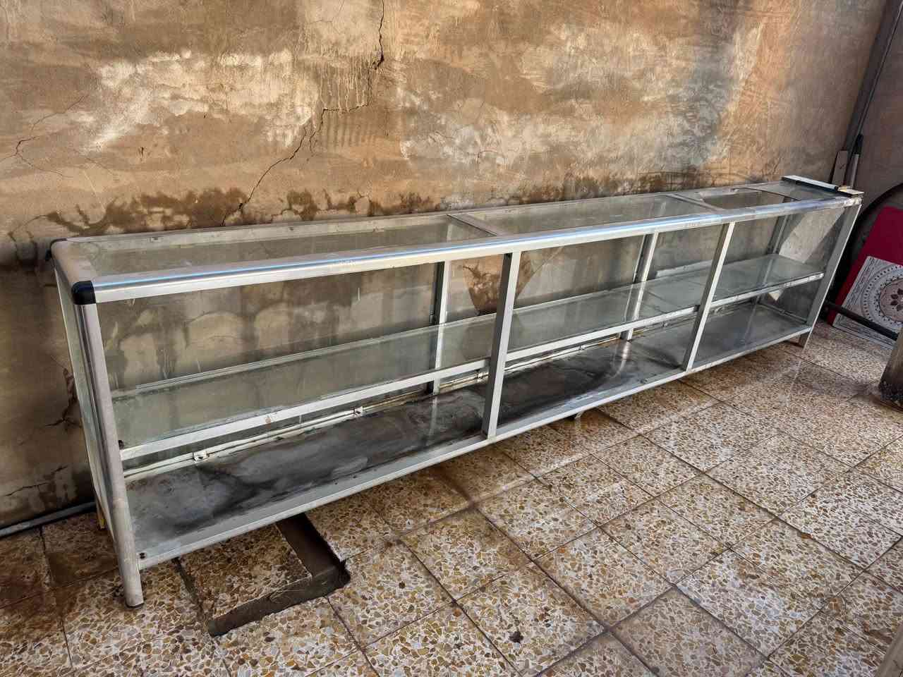 باترين المنيوم زجاج
عدد 2
الاولى : طول 3.50 / العرض 40cm
الثانيه طول 2 / العرع 50cm
الضر مالها كسر زجاج مثل ما موضح بالصور 
السعر 150


**إذا كنت صاحب هذا الإعلان وتريد حذفه لأي سبب، رجاءا أرسل رسالة إلى الدعم الفني**