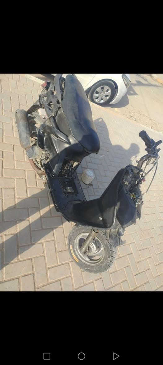 سلام عليكم  دراجه البيع شغله بس بيع كوم حديد عوزه  بس فيتبم  المكان شاميه  خاص مامتواجد  ***********
