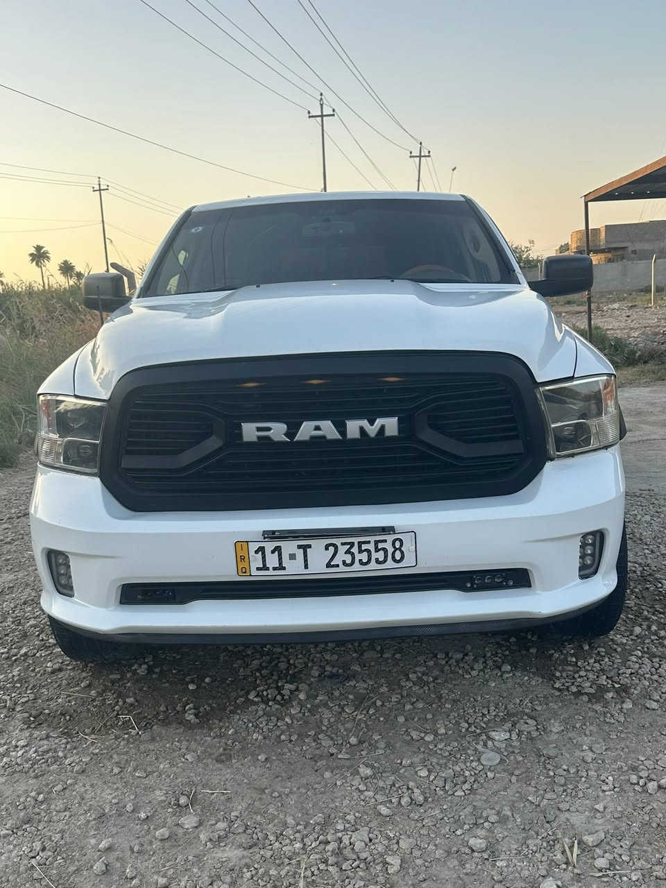 سلام عليكم
دوج رام كلاسك 
موديل 2017 رقم بغداد
بيع او مراوس 
***********
