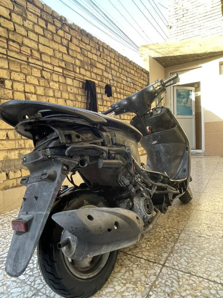 سلام عليكم بريز طافية للبيع على حالته بيها هواي غراض ابيع شعله ما بيع تفصيخ الغراض البيها 
ذيل خلفي دبل امامي وخلفي زوج تاير سلف كابريتر باتري ظفيرة عقل ترايش فلاوين مروحة فلاوين  جوزة سويج حاضن مكينة بجم سترين كامل صالنصه تانكي بانزين لحيه  كويل  السعر 250 

مكاني بغداد العبيدي  ***********
