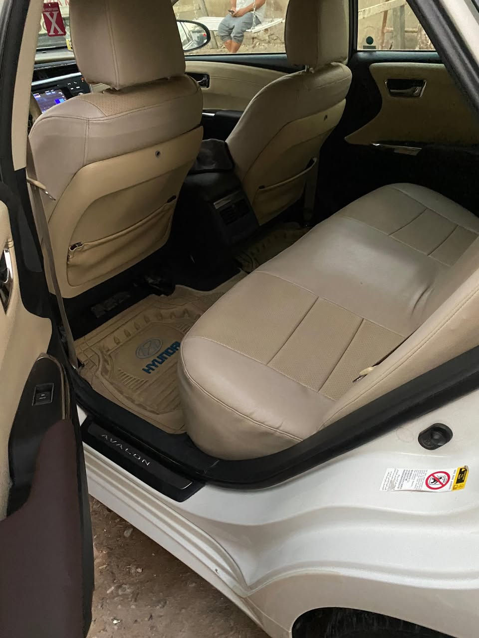 السلام عليكم الاخوان ..
تويوتا افلون 2013 ليمتد وارد خليجي

كير محرك بشرط كفالة ..
سيارة فول مواصفات ..
كشنات نضيفة و مو تعبانه..
السيارة بيها صبغ فقط بدون فتح بدون ضربه بدون معجون بدون بارد رش بابين صفحة العبري رش فقط بدون فتح بدون ضربه بدون معجون بدون بارد   وبيها ضربه موضحه بلصوره ضربه ابو دراجه هيه وطابكة

مكان السيارة البصره التحسينيه 
رقم الهاتف (*********** )واتساب متوفر 

السعر 175وبيها مجال بسيط
