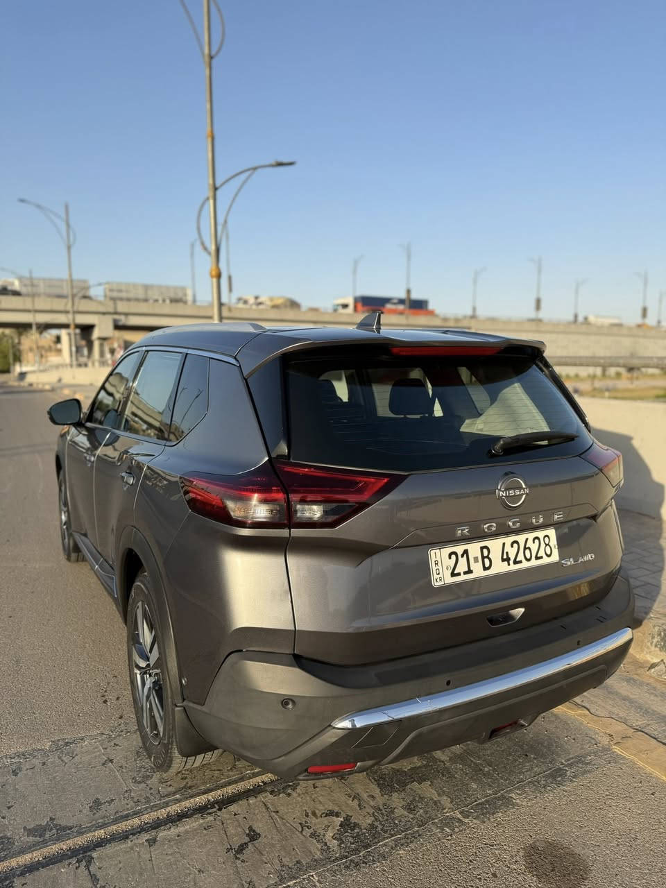 سلام عليكم من رخصة الادمن 

للبيع نيسان روج 2023 sl awd

السياره فول مواصفاة  

بانوراما

رادارات قيادة ذاتيه وتوقف ذاتي

نقاط عمياء 

تدفئة ستيرن وكشنات 

صندوك كهربائي شفط 

حساسات اماميه وخلفية وجانبيه 

كامرات 360 درجه 

كشنات جلد 

سماعات Boss مع دمام مانع للضوضاء 

السياره جديده حيل استخدام شخصي 

السياره حادثها جداً بسيط فقط قبغ جنطه بدون دواخل بدون ايرباكات بدون كولشي 

السياره ماشيه  32mi 

مكان السياره بغداد وباسمي تحويل شوكت ميعجبك 

 صفر مسج كامله مكمله من كل نواحي دينار متصرف عليها 

استفسار اكثر خاص او*********** السعر 19300$  يعني (193) ورقة وبي مجال
