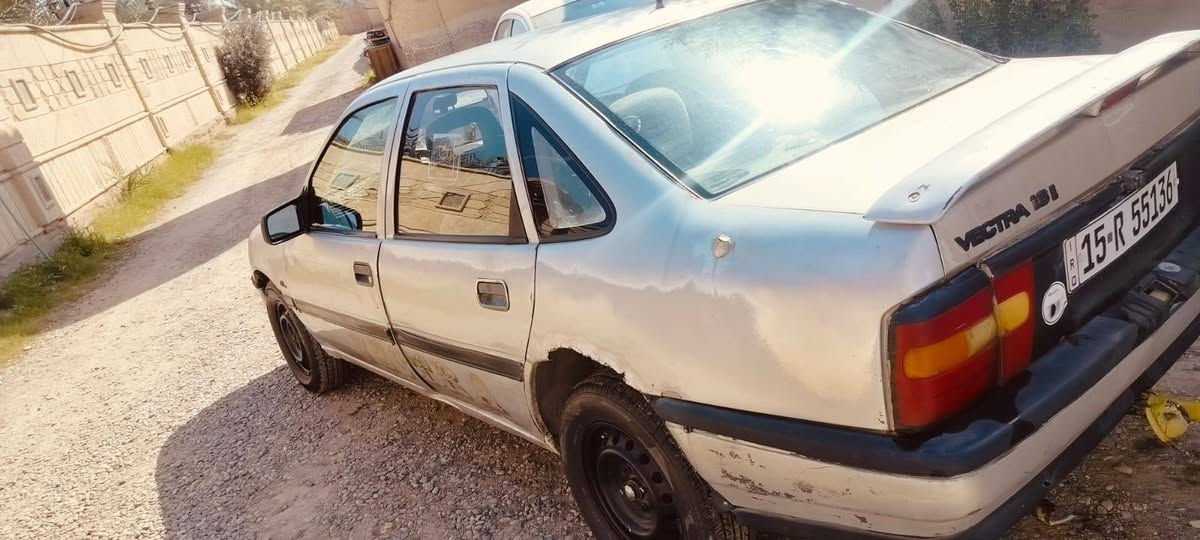 السلام عليكم للبيع أوبل فكترة 16موديل 89محرك وكير شرط صدر نص تخم تاير جديد كهربائيات كلها شغاله والكشر شوف العين السعر 35 وبيها مجال الاتصال على الرقم *********** مكان صلاح الدين تكريت العلم
