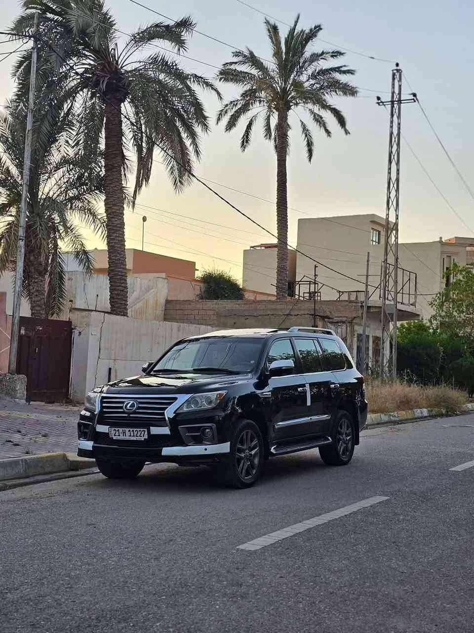 ***********السعر 3 دفاتر قفل  المكان ديالى شهربان
  لكزس 2010 كفاله عامة خليجي أم الطفايه جكات تصعد تنزل 
كشنات خلفيه كهرباء خزن ميموري ستيرن كهرباء شاشات ٢ ديفي ار سقفي 
رقم سليمانية بأسمي تحويل مباشر سياره جديده بمعنى الكلمه ماشية 230  كلش نضيفة ومال جناي  بسمي سنوية لل 30 سيارة بمعنة الكلمة جديدة
