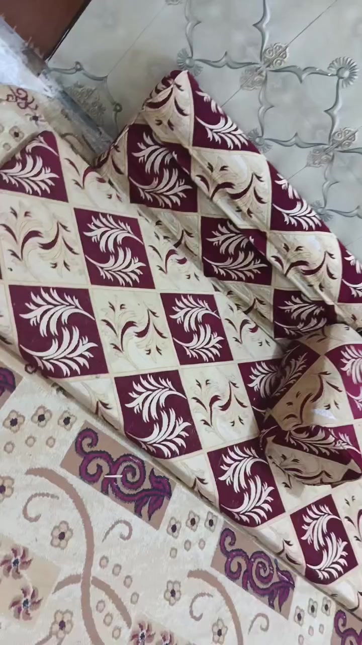 ديوان للبيع 15 متر  ب160 الف
7تكيات
7دواشك ونص
14ضهر وزاويتين


**إذا كنت صاحب هذا الإعلان وتريد حذفه لأي سبب، رجاءا أرسل رسالة إلى الدعم الفني**