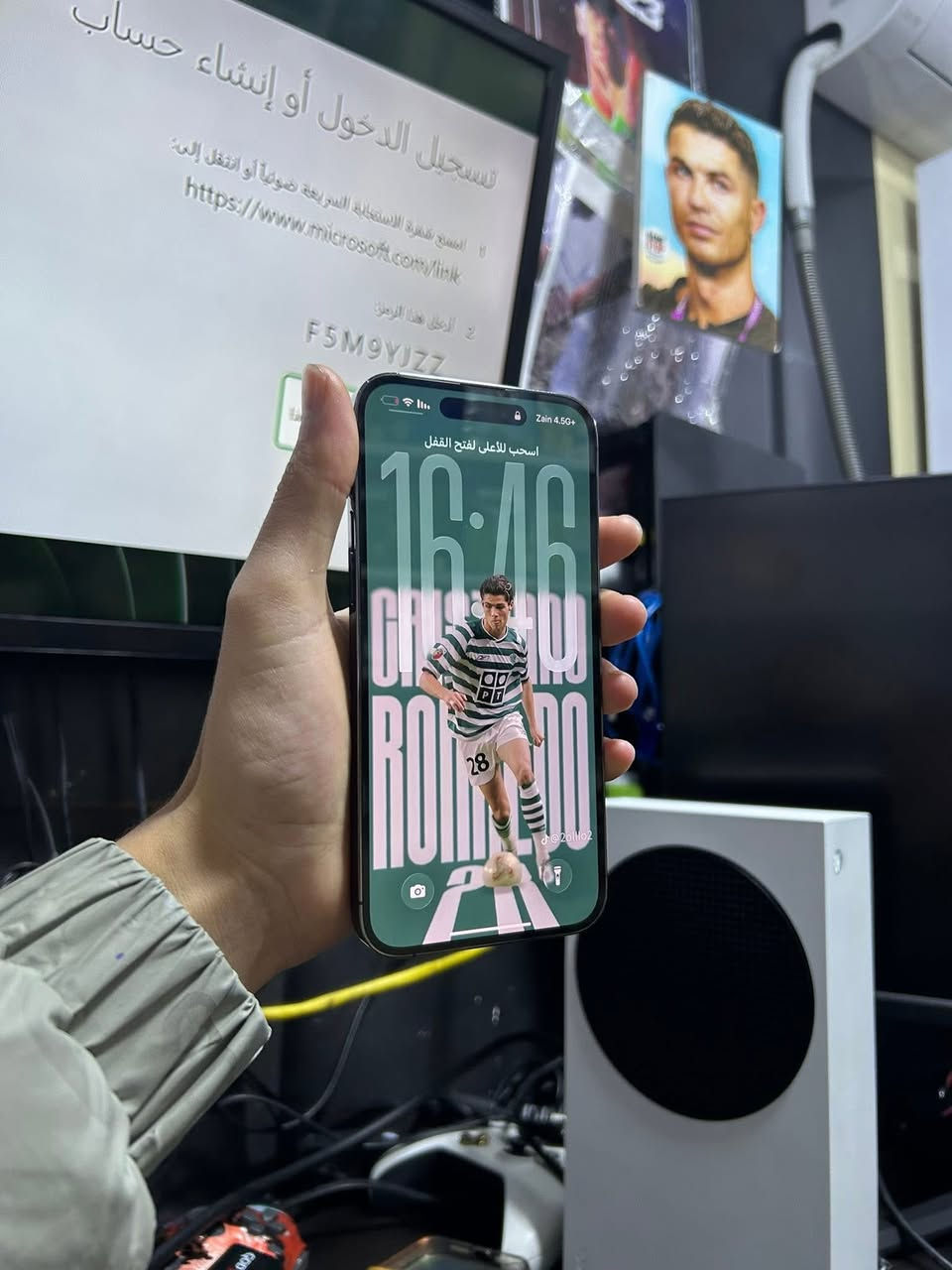 ‏14برو ماكس جهاز نضافه100/100بلادي جهاز كله شغال 
ذاكره256
بطاريه78
مستبدل ضهر فقط 
دبل خط…. شرق اوسط 
كامرات اتصال كله فول 
بيع أو مراوس سعر الجهاز 675الف فقط 
مكان رمادي ورار ***********
