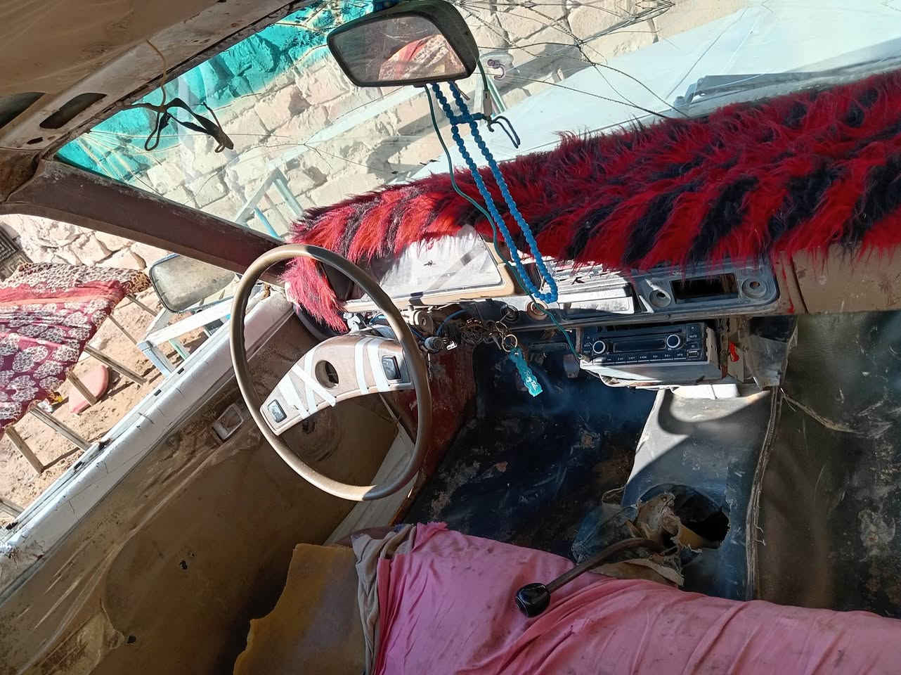 سلام عليكم بيكم مديل 80 البيع سياره شغاله ابيع كوم حديد اكفلك سرقه وعشائر سعره 1250 وبيهه مجال مكان ديالى خان بني سعد رقم الهاتف ***********
