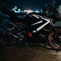 دراجه بطح ابيع كوم حديد وكلك طافيه رادلها جويتر بس