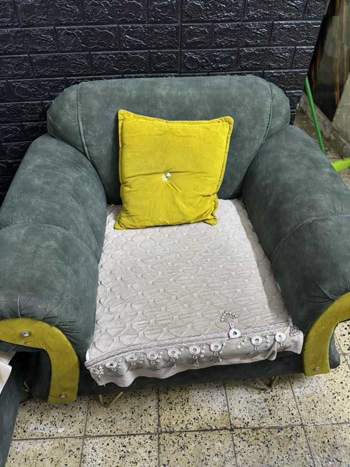 مجمده بطحية وتخم ٧ مقاعد العنون تقاطع كمب ساره يم مطعم غزاله ***********
