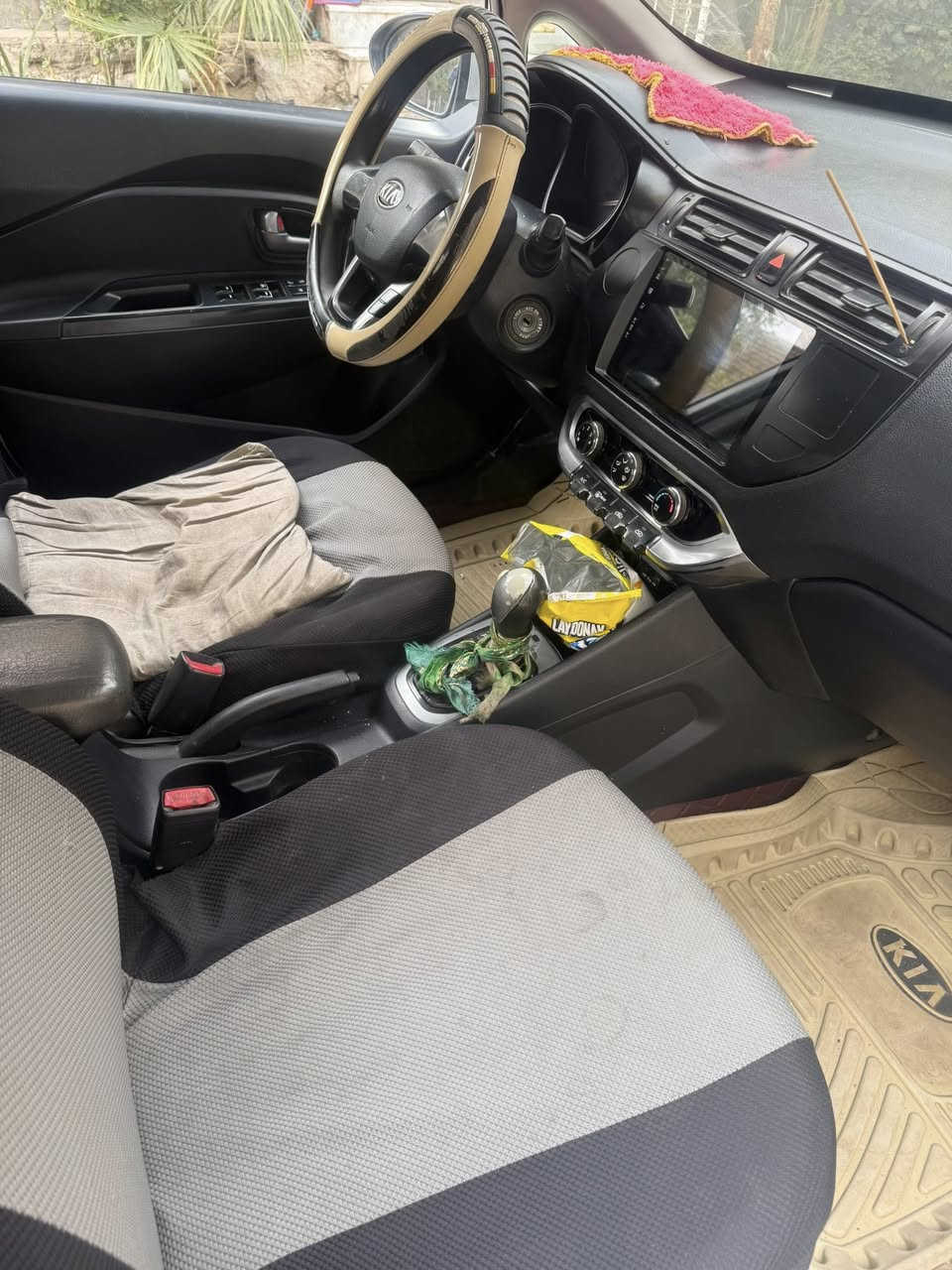 ريو 2013مكفوله المكان ناصريه حي اور رقم صاحب سياره ***********مكلف بالنشر
