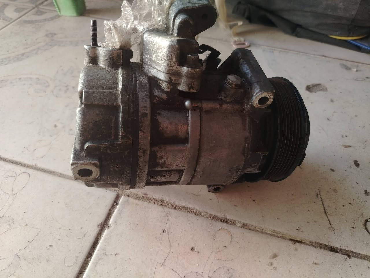 السلام عليكم
كمبريسر سياره انفنتي للبيع مكينه 6سلندر 3.5
سعر ٧٥ نضيف وشغال


**إذا كنت صاحب هذا الإعلان وتريد حذفه لأي سبب، رجاءا أرسل رسالة إلى الدعم الفني**