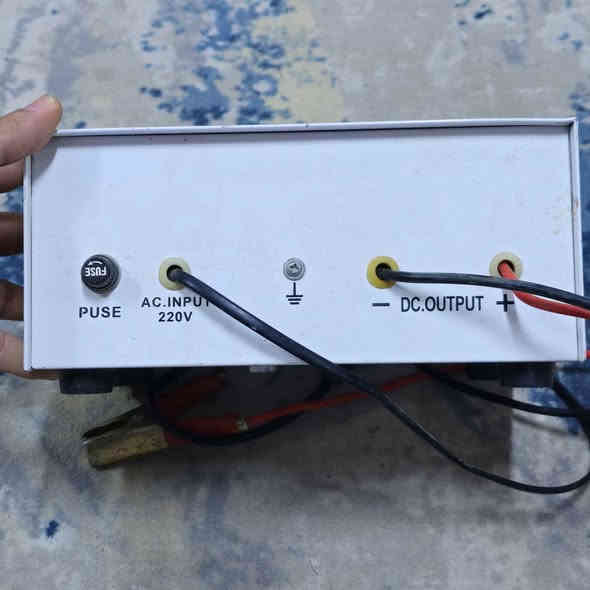 شواحن باتريات
الابيض HYKC-20A
سعره ٥٠ الف
6V-12V 
شحن سريع
INPUT 160-240V
OUTPUT 4-15V

الصحراوي RG-C18AH
سعره ٤٥ الف
6V-12V
INPUT 220V
OUTPUT 6V-8V-12V
متوفر توصيل 5 الاف لجميع محافظات العراق 
اي استفسار تفضل خاص او اتصل على رقمي
*********** كربلاء
