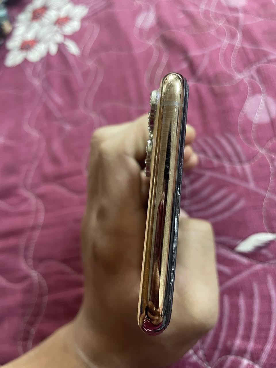 السلام عليكم ايفون ١١ ابرو ماكس جهاز نضيف وما داخل تصليح فقط طاح وصارت ونكسرت الشاشه بس لمسها طبيعي ما يعلك ما يشمر ذاكره ٢٥٦ بطاريه ٩٤ وبل حاسبه ٨٨ بلادي السعر ٢٧٥ وبي مجال بسيط كلش مكاني بغداد الرقم ***********

