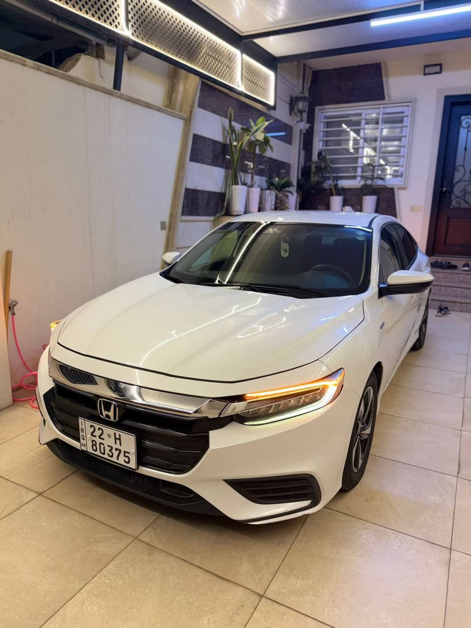 هوندا انسايت هايبرد 2021 رقم اربيل بأسمي 
لون فيلي
حادث السياره الجاملغ الخلفي اليمنه فقط بارد السياره بدون قطره صبغ فقط تكحيل على كد اصبعين بارد بنهايه الجاملغ بصف البگ لايت لا دواخل ولا چوي بارد فقط مرفق مع الصور 
صور الحادث مرفقه
 بدون اير باگ
فول مواصفات فقط بدون فتحه
ا1500 cc 
بطارية ليثيوم  
شاشة كبيره لمس 
كار بلي - اندرويد اوتو
 كاميرا خلفية  ثلاث وضعيات 
بصمة 
دخول ذكي 
تشغيل عن بعد 
انظمة قيادة  ECO / Sport / Normal
نظامة EV فقط كهرباء 
هاند بريك بصمة كهرباء  
‏،Brake hold
اضوية زينون
أضوية LED 
كشافات ضباب led
 شفتات ستيرن
تحكم ستيرن
مثبت سرعة
رادار تفاعلي 
تحذير خلفي 
وتوقف ذاتي
تحديد مسار
مانع انزلاق ABS
مانع تصادم
السعر ( 145) ورقه وبيها مجال السياره ربع متخلي عليه جديده لوك   
مكان السيارة صلاح الدين الضلوعيه 
***********
