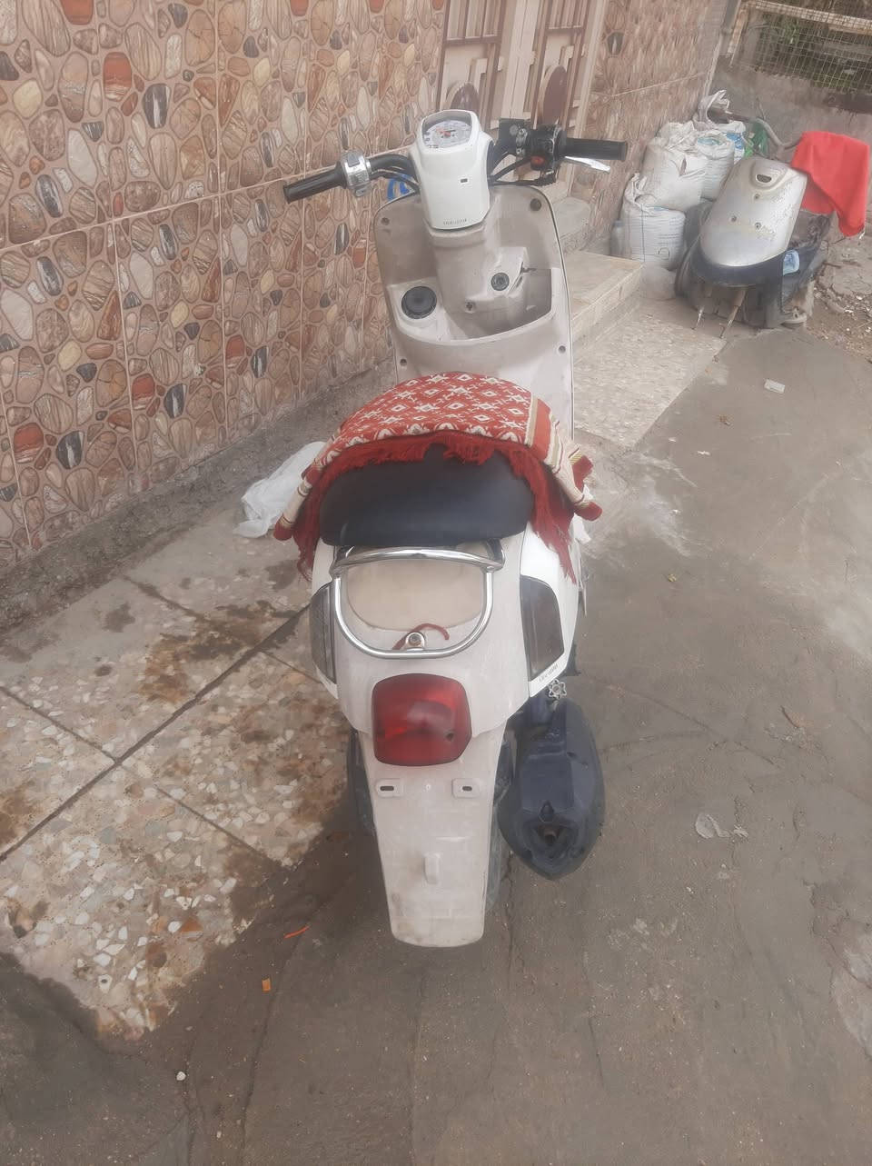 سلام عليكم
سلام عليكم 
دراجه بوليس 🔺

دراجه نضيفه وكلشي بيهة بلادي🔺

دراجه ما مفتوحه🔺

سعرهة $٥٧٥ وبيها مجال بسيط 

دراجه ختم واحد 🔺

لايت زنون🔺

بانزين محسن بيم ديره وديره🔺

كهربائيات كله شغاله اشاير سلف عداد بانزين كيج سرعه عالي ناصي  [شرط دراجه نص نكر الصبحيه 

دهن كل 9/8ايام ابدل🔺

:كربلاء باب طوريج


**إذا كنت صاحب هذا الإعلان وتريد حذفه لأي سبب، رجاءا أرسل رسالة إلى الدعم الفني**