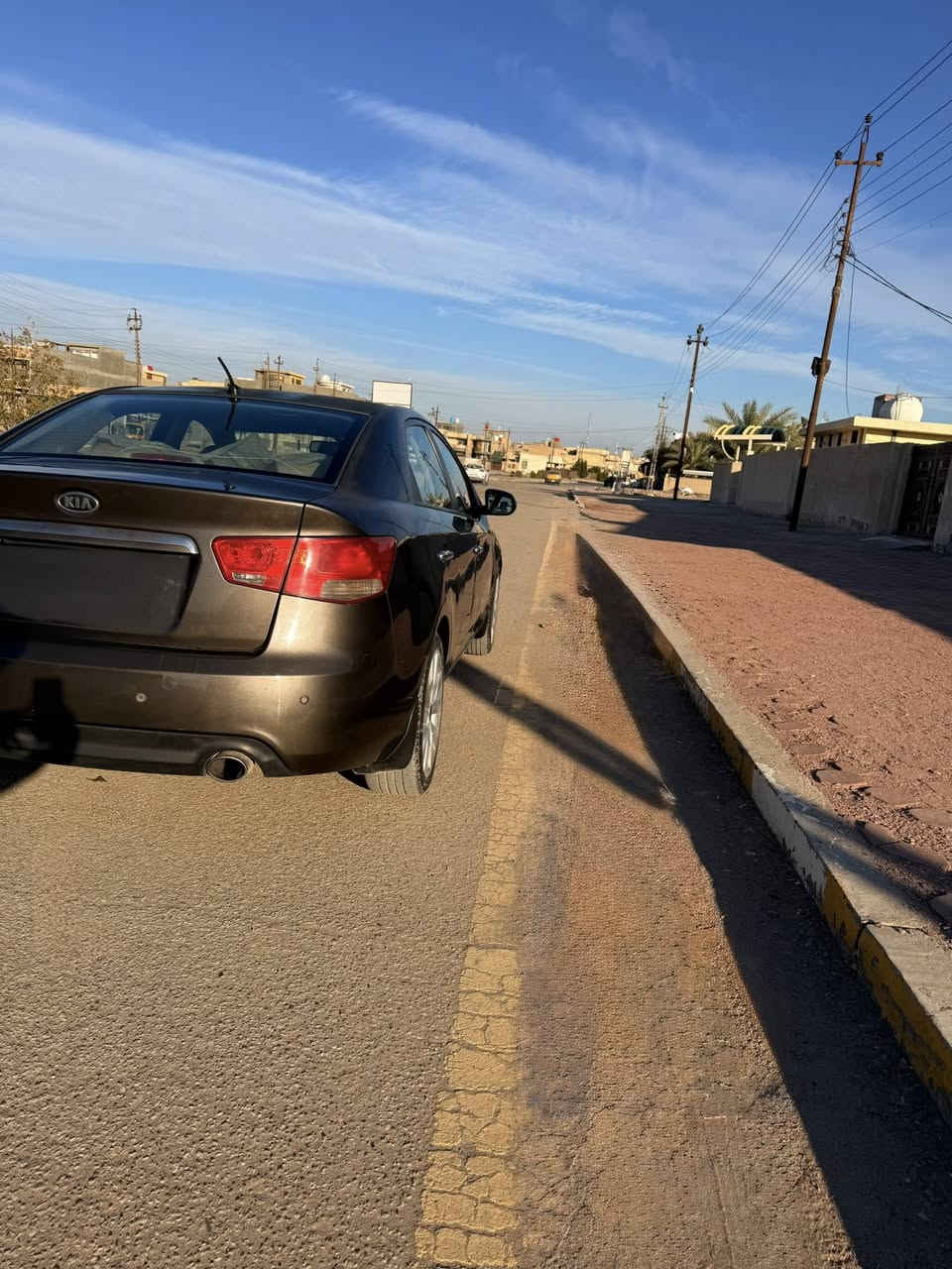 للبيع …
سيراتو 2012 رقم بغداد 
فول مواصفات 1/1 

بصمه تشغيل و ابواب ، فتحة ،كشنات جلد، تحكمات ستيرن ،كير اوتو +عادي ،حساسات خلفية وبعد بيها هواي مواصفات 

الرقم :***********
السعر :110
