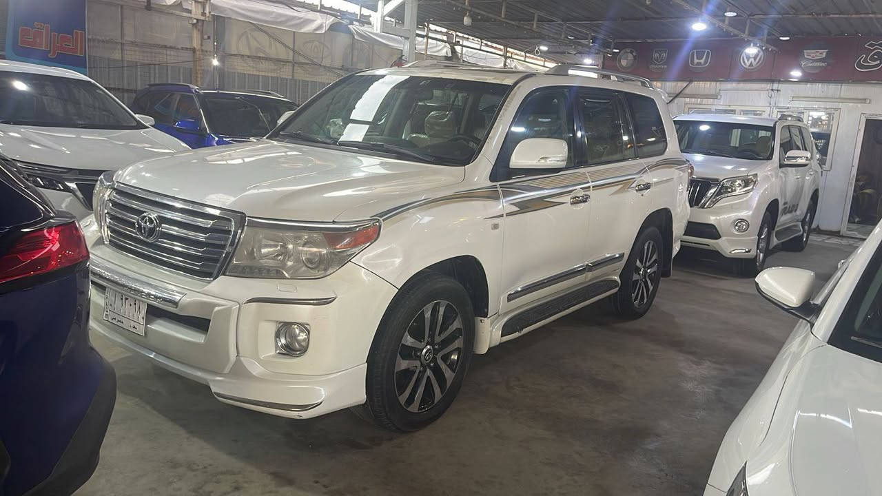 السلام عليكم الاندكروز 2009 محدثه 15رقم بغداد بصمه سياره بيه صبغ بجاملغ ليمن كد شبر ولباقي كفاله عامه بسمي تحويل بنفس اليوم
مكان سياره بغداد الشعب حي البساتين 
السعر 255ورقه وبيه مجال حك جيه 
الرقم الهاتف ***********علي لفريجي 
الرقم ***********كرار لفريجي
