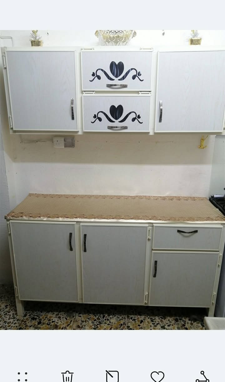 غراض بيت كامل للبيع
ميز تلفزيون ب٥٠
كاونتر ٢٠٠
تخم ب٣٥٠ سبع مقاعد
براد اصلا ممستعملتة اخو جديد ٧٠
غرفة ب350 وبي مجال ضخمة
مكانهم بغداد الطوبجي الاسعار بيهه مجال للشراي


**إذا كنت صاحب هذا الإعلان وتريد حذفه لأي سبب، رجاءا أرسل رسالة إلى الدعم الفني**