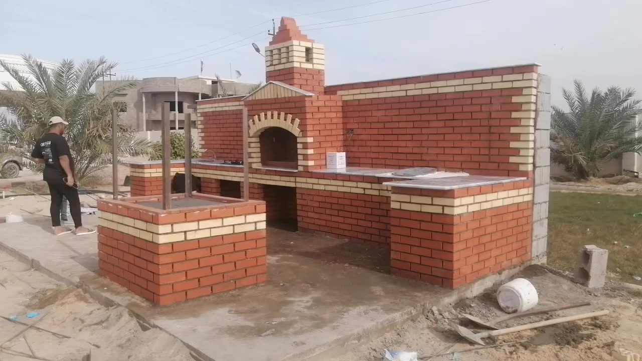 أهلا وسهلا بيكم نورتونا، 🌹
احنه موجدين حتى نوفرلكم احلا أجواء شواء ولمه عائليه مميزه
عدنه كلشي تحتاجون
1-تنور طين للخبز والشواء بروح التراث
2-شواية كباب بطعم يونس
3-ميز تحضير
4-شواية سمك مخصوصة للمسكوف العراقي الصيل
5-طباخ مخصص لتلبية  كلاحتياجاتكم
6-سنك غسيل للراحة والنضافة بعد الجلسة

للتواصل واتساب***********
