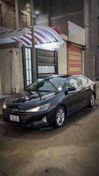 النترا • هيونداي • سيدان