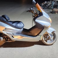للبيع صفر 6 وضعهة جيد مكانهة البلديات07708815809