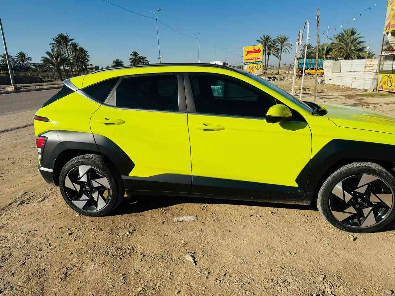 هيونداي كونا 2024 Limited

بجم كبس ايرباكات كلها سليمة 
سيارة بيها صبغ ربع البنيد فقط 

فول مواصفات  vip – ماشية تقريبا اقل من9 الف ميل
اعلى مواصفات الكونا
سيارة فول مواصفات لمتد تجي ٥ كامرات وبانوراما وتشغيل تقدم وترجع بالسويج نظيفة كلش اي نقص مابيها وحادثها كلش بسيط

المواصفات:
 • تشغيل عن بُعد + تدفئة وتبريد الكشنات
 • رادار قيادة ذاتية
• فتحة سقف بانوراما
 • تفتح إشارة تشتغل كاميرا
 • كاميرات محيطية 360 درجة
 • حساسات أمامية وخلفية
 • كاربلاي – أندرويد أوتو – شاشة لمس حجم كبير
 • بصمة تشغيل ودخول ذكي
 • نظام تثبيت السرعة الذكي
 • تبريد وتسخين
 • دعامية بلادية
 •ربع البنيد فقط ونفسه راجع

ملاحظة: الحادث فقط ربع البنيد ، بدون أي ضرر هيكلي أو تأثير على السيارة
بدون رقم 
الموقع: بابل حله حي الامام علي  ع
رقم احلاتصال:***********
***********
