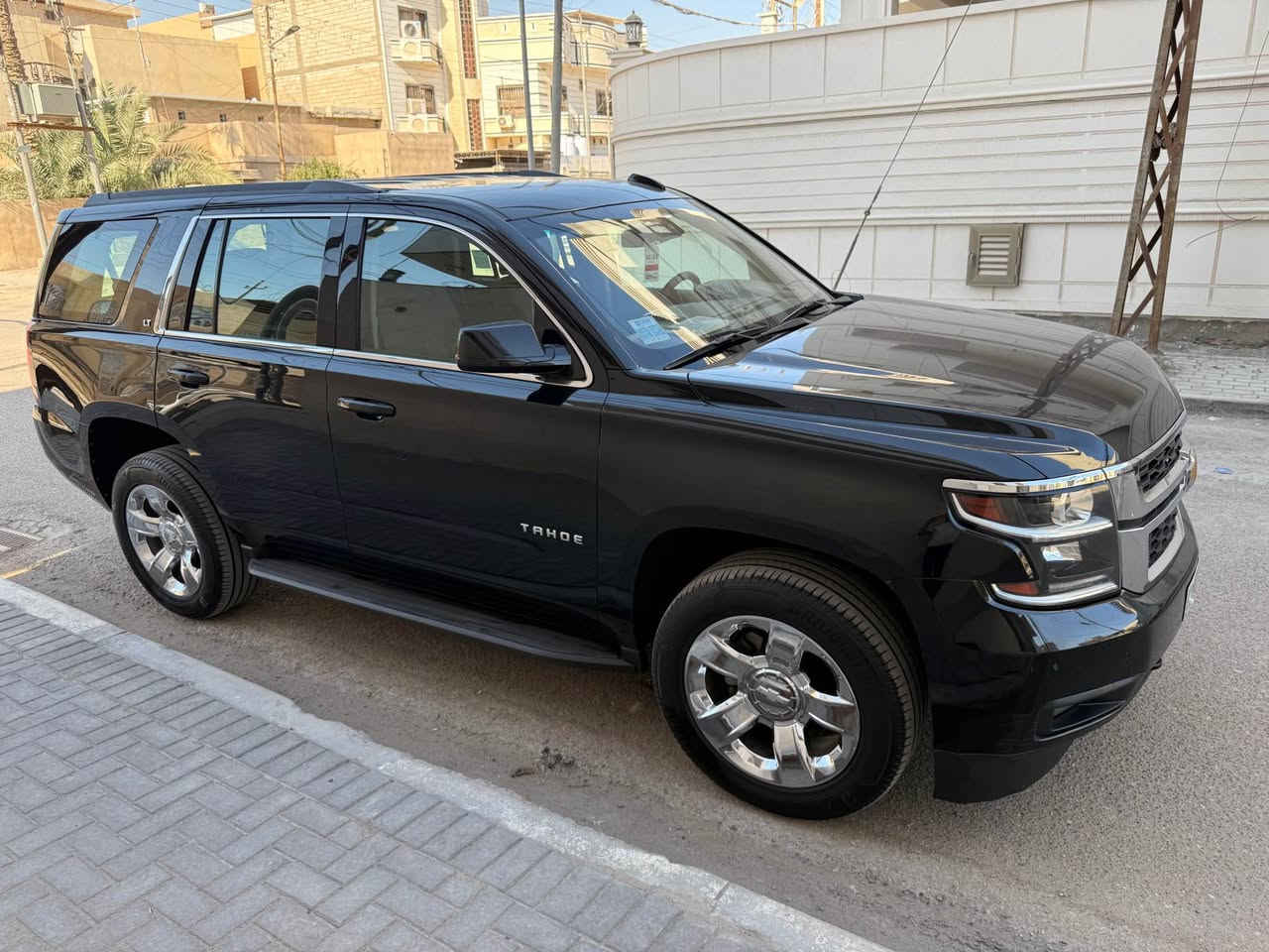 السلام عليكم 
تاهو موديل 2018 خليجيه وكاله المنصور 
مواصفات Lt جنطه كهرباء ثلاجه قاصه حساس خلفي امامي شاشه بالسقف فرس الرقم سليمانيه تريد تحويل تريد وكاله حاضر سياره جديده بمعنى الكلمه مكفوله مكان السياره البصره السعر380 ورقه 
رقم الهاتف 
*********** الهرم, الجيزة
