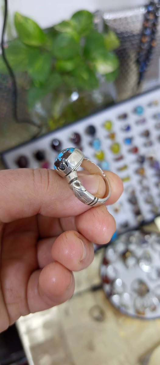 خاتم من الفيروز النيشابوري الرضوي فضه عيار 925 قطعه راقيه وثقيله للاستفسار التواصل ع


**إذا كنت صاحب هذا الإعلان وتريد حذفه لأي سبب، رجاءا أرسل رسالة إلى الدعم الفني**