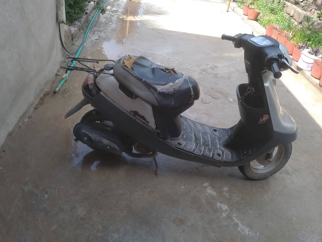 دراجة للبيع بوتين
يرادلة تعمير مكينة 
ادفع سعر و ابيعك


**إذا كنت صاحب هذا الإعلان وتريد حذفه لأي سبب، رجاءا أرسل رسالة إلى الدعم الفني**