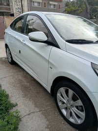 سيارة للبيع هونداي اكسنت خليجي موديل ٢٠١٣ رقم بغداد محرك ١٦٠٠ دبل قطرة...