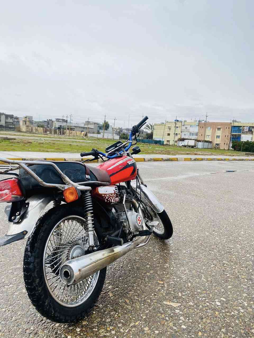 دراجة ايراني2017
كاملة من كلشي
محرك ناعم وكهربائيات كلها شغال مابيها اي عيب تجي تفحص وتشوف
سعرها325وبيها مجال للطيبين
رقم الهاتف:***********
