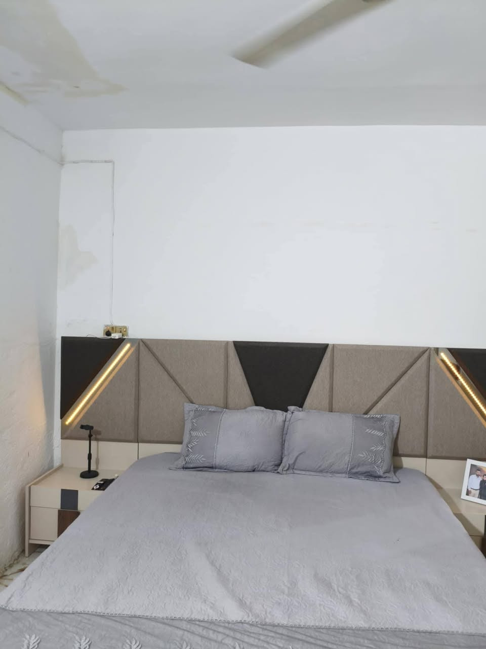 للبيع دار سكن
📌الموقع :  حي العسكري قرب دائره الكهرباء 
 
📌المساحة :  200 البناء قديم

📌يحتوي على: استقبال +غرفتين نوم +صالة+مطبخ+صحيات+طارمة

📌السعر:190 وبي مجال

📌الجابري للعقارات👷

🏠 بيع. شراء. 

📞 للاستفسار والتفاصيل :*********** اتصال *********** واتساب
