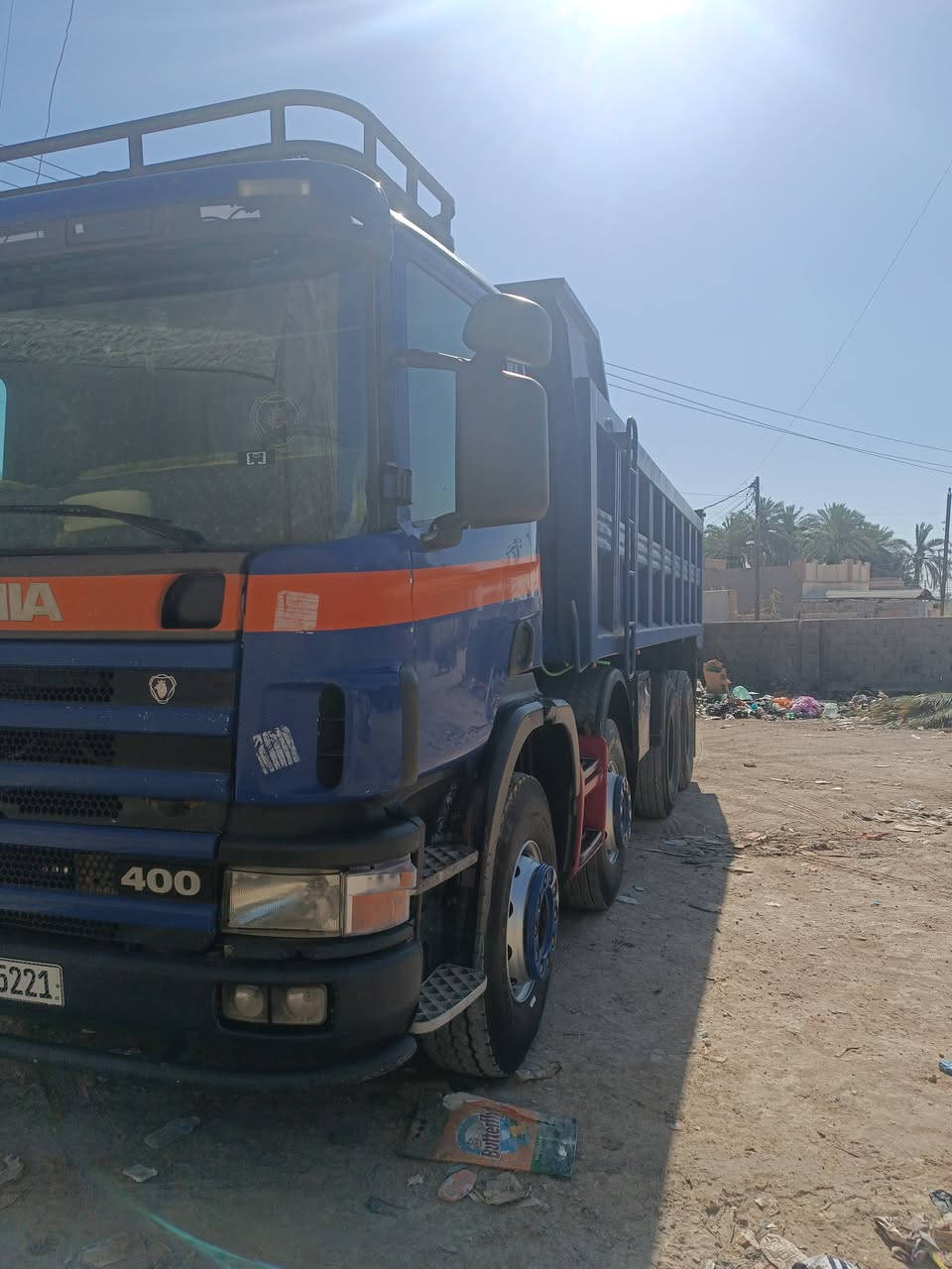 السلام عليكم سيارة للبيع مكينه 6 انجكتر كير 4*4 عكرب بلادي مجموعة مان حديث مسجلة قاطرة ومقطورة اربع محاور و3 لوحات 42 طن مكفولة ***********
