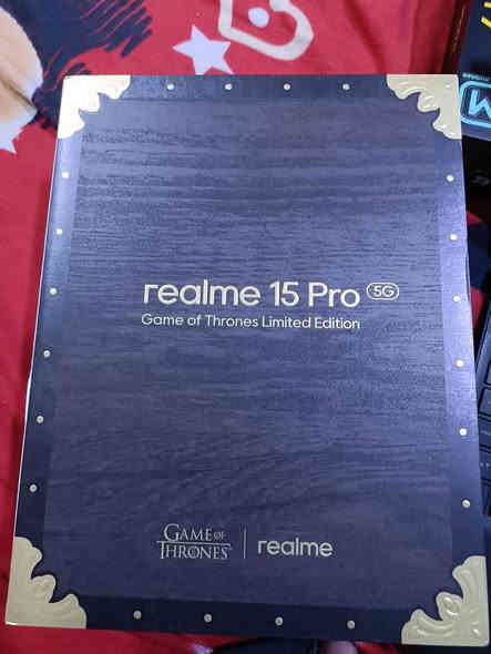 سلام عليكم 
نسخه خاصه من ريلمي 15 برو 5G 

GAME OF THRONE 

نضافه فول 

مواصفات معروفه... 
اخوان 

650
#سعر_ثابت
الرقم ***********
***********
المكان البصره القبله حي القائم
