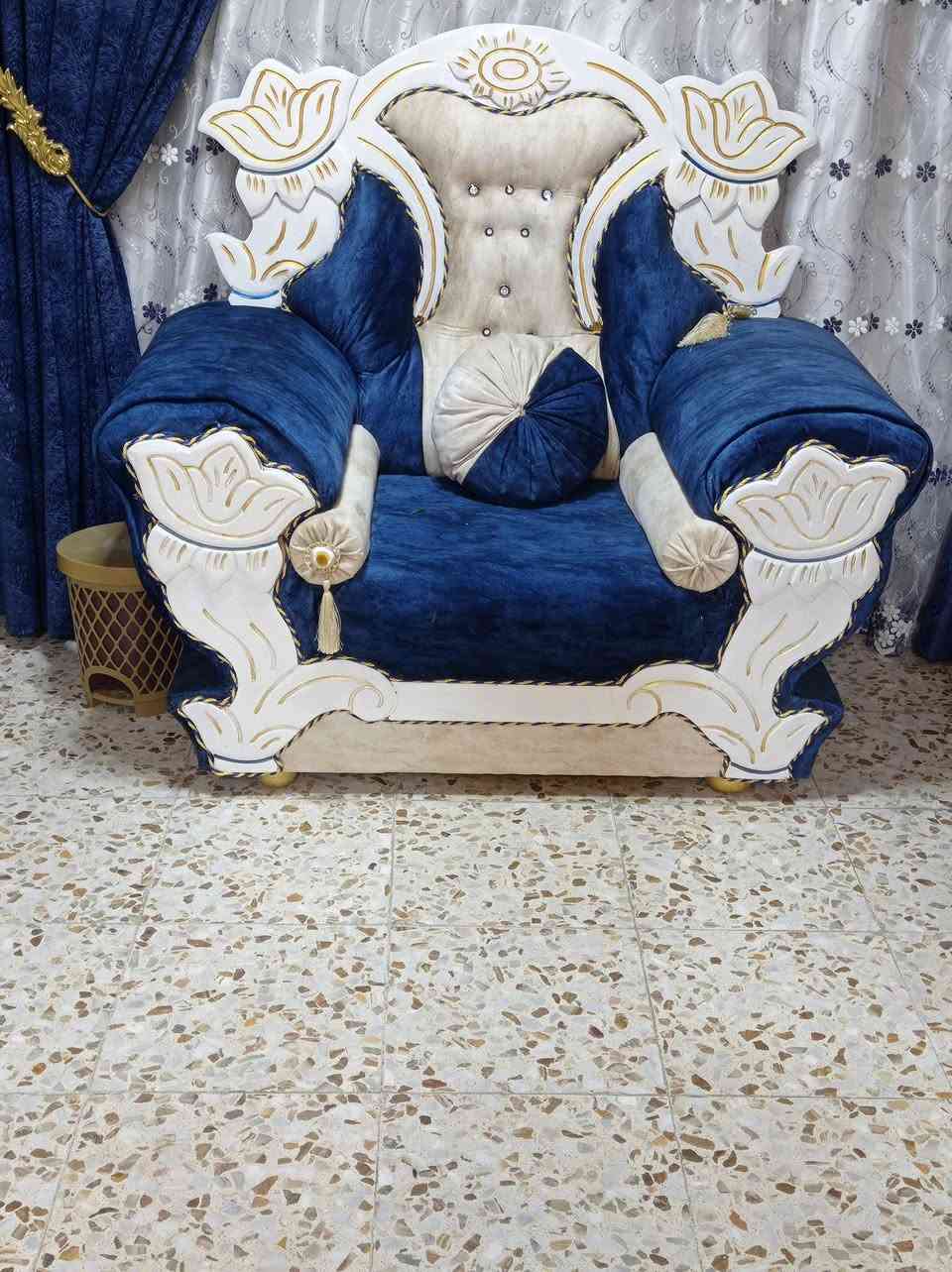 طخم 9 مقاعد تركي  نوع ثقيل للبيع 
مكانه حله ورديه خارج.. قيم سعره من يمك


**إذا كنت صاحب هذا الإعلان وتريد حذفه لأي سبب، رجاءا أرسل رسالة إلى الدعم الفني**