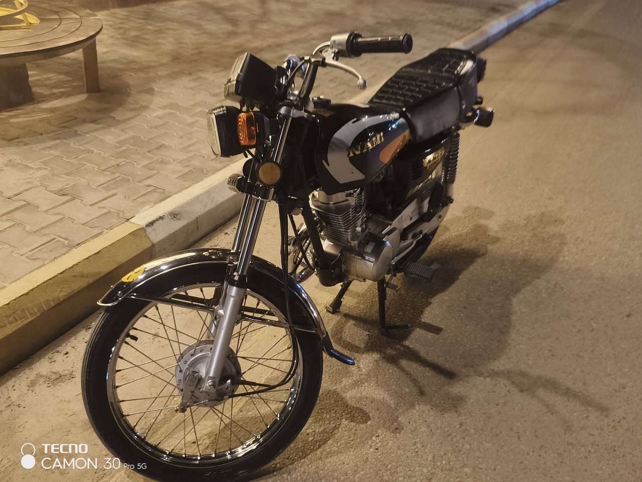 سلام عليكم شباب دراجه اربعه كير أصولي شاصي موديل 2019 وتعمير موديل 2025 شلامجه اصلي دراجه نضيفه عوزه ترتيب بسيط مكينه ما مفتوحة رايدها ب 950 وبيها مجال مكاني كوت حي لربيع الحاوي ليريدها بخدمته وهذا رقمي ***********
