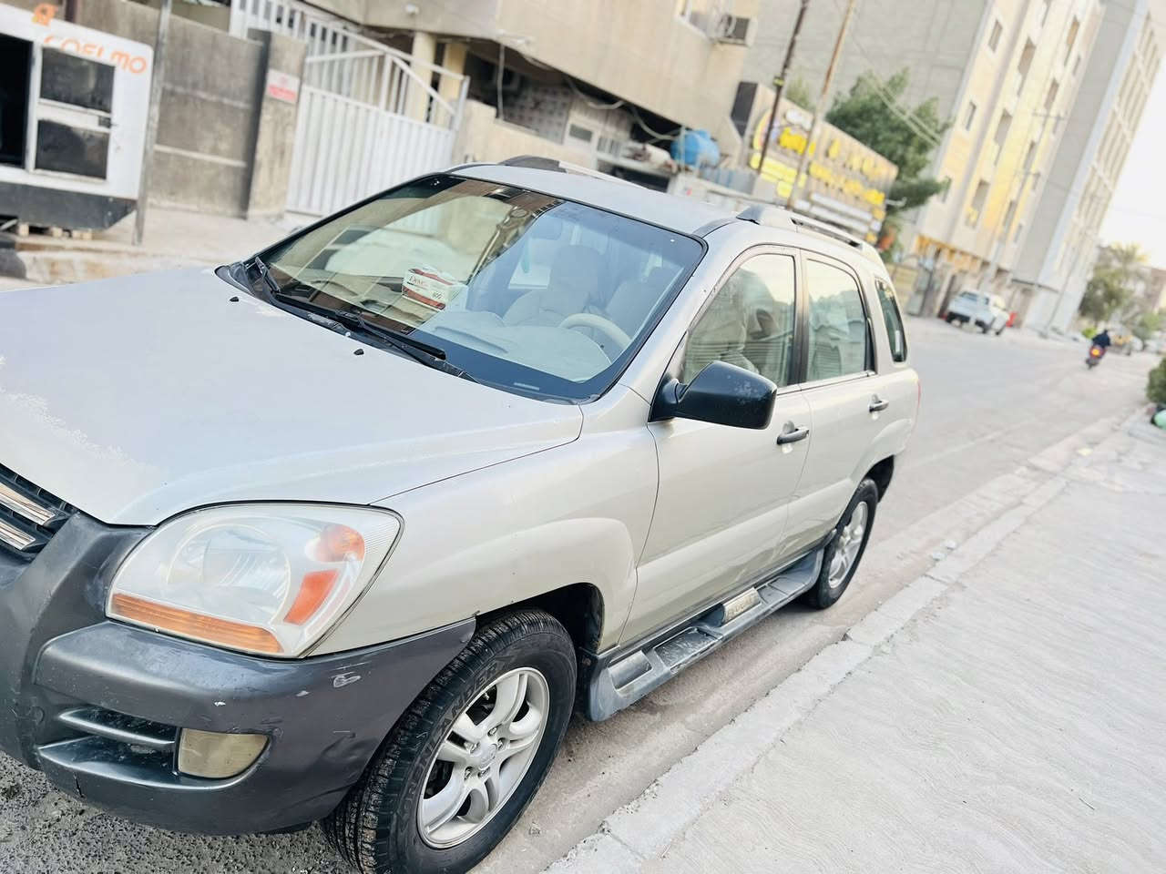 سبورتج امريكي 
موديل 2007 محرك6  2700 
حادثها مال امريكا شويه بالدعاميه صوره الحادث موجود 
وبيها بارد بالجاملغ الوره 
السياره مابيها معجون 
السعر 95 
مكاني بغداد

‭٠٧٨٩ ٣٧٩ ٨٠٥٧‬
